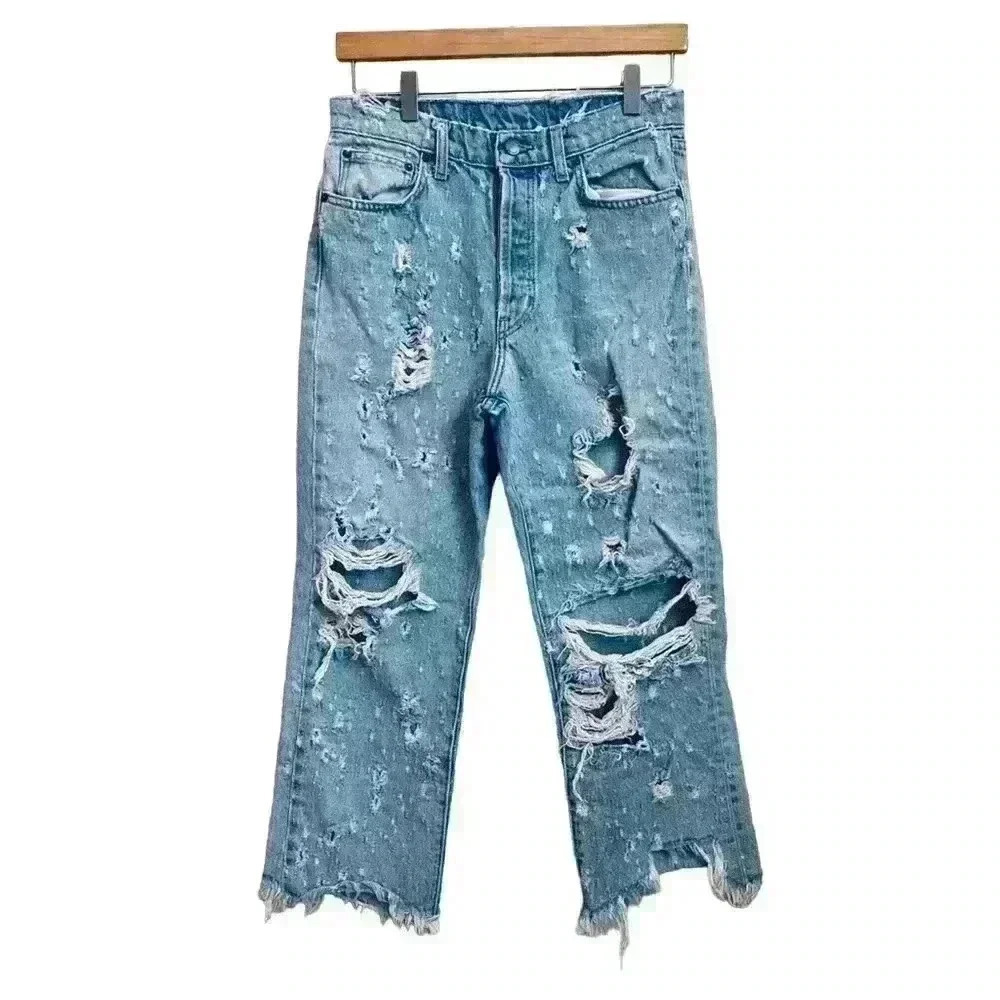 Carmar heavily distressed destroyed straight crop light wash jeans button fly 26
